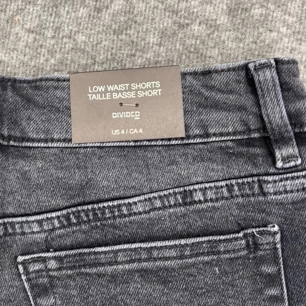 HM Divided Womens Low Waist Denim Shorts Washed Black‎ Frayed Hem Size 4 NEW